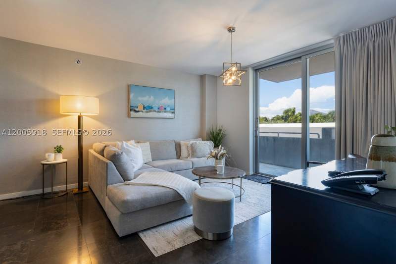1 bedroom Condominium at 220 21st St 303, Boulan South Beach Condo, Miami Beach — photo 2