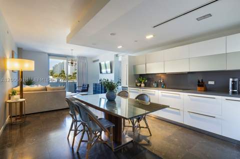 220 21st St 303, Miami Beach FL - photo 6 of 16