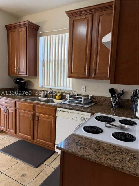 3955 NE 13th Dr, Homestead FL - photo 16 of 59