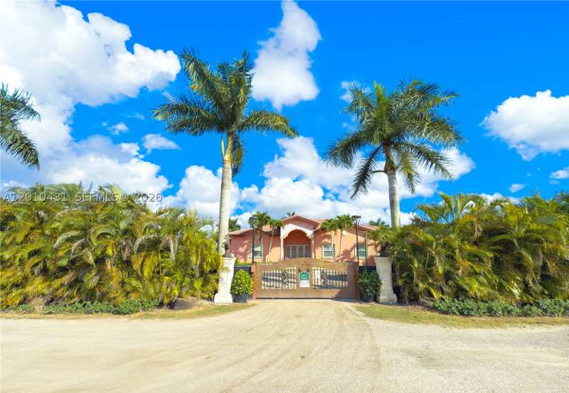 6 bedroom SingleFamilyResidence at 20455 SW 154th Ave, Redland, Miami — photo 1