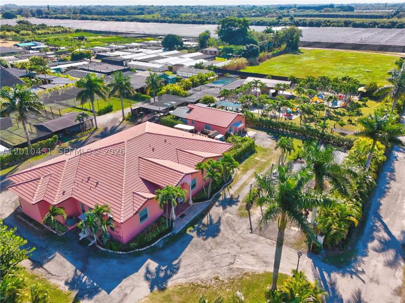 6 bedroom SingleFamilyResidence at 20455 SW 154th Ave, Redland, Miami — photo 2
