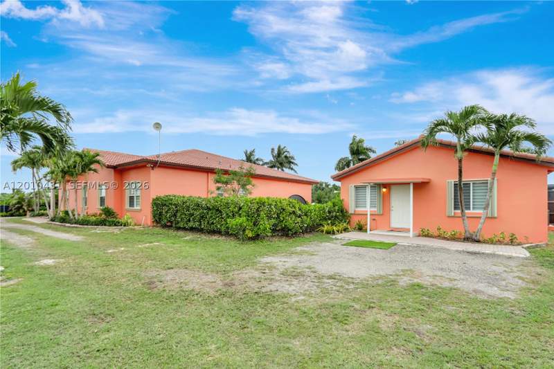 6 bedroom SingleFamilyResidence at 20455 SW 154th Ave, Redland, Miami — photo 4