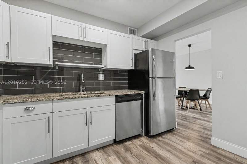 1 bedroom Condominium at 500 Bayview Dr 727, Arlen House West Condo, Sunny Isles Beach — photo 3