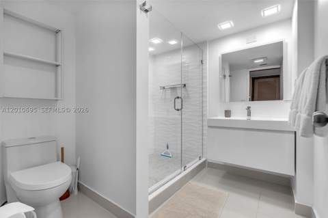 2555 Collins Ave 2401, Miami Beach FL - photo 14 of 38