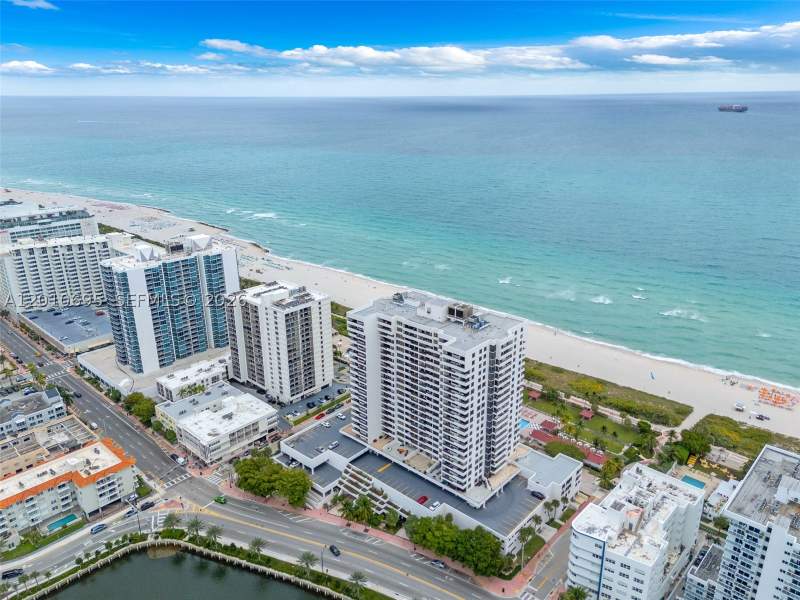 2 bedroom Condominium at 2555 Collins Ave 2401, Club Atlantis Condo, Miami Beach — photo 3