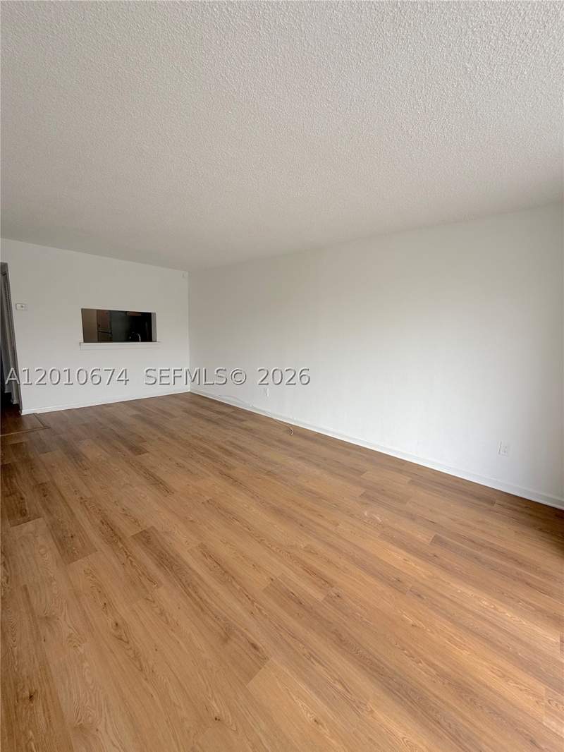 1 bedroom Condominium at 482 NW 165th St Rd A-307, Montecarlo Condo, Miami — photo 3