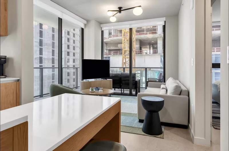 2 bedroom Condominium at 11 NE 6th Street 2507, Town Of Hialeah Fla, Miami — photo 2