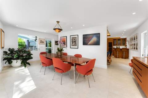 690 Warren Ln, Key Biscayne FL - photo 15 of 39