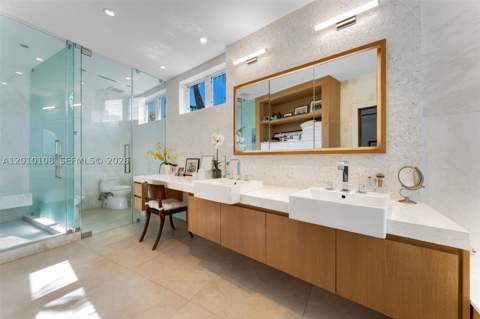 690 Warren Ln, Key Biscayne FL - photo 20 of 39