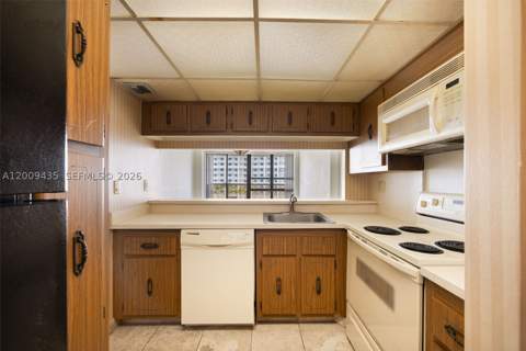 600 NE 36th St 1109, Miami FL - photo 12 of 50