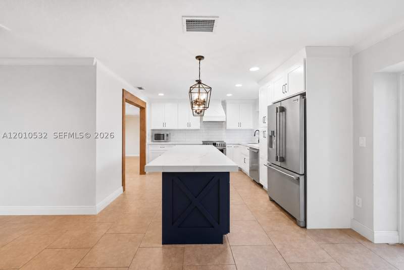 4 bedroom SingleFamilyResidence at 9331 SW 104th Ct, Kendale Sec 1, Miami — photo 5