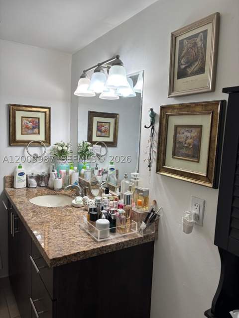 8225 Lake Dr 404, Doral FL - photo 13 of 35