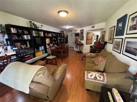8225 Lake Dr 404, Doral FL - photo 23 of 35