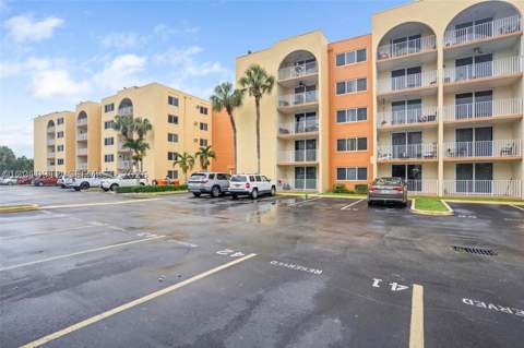 6980 NW 186th St 3-227A, Hialeah FL - photo 12 of 17