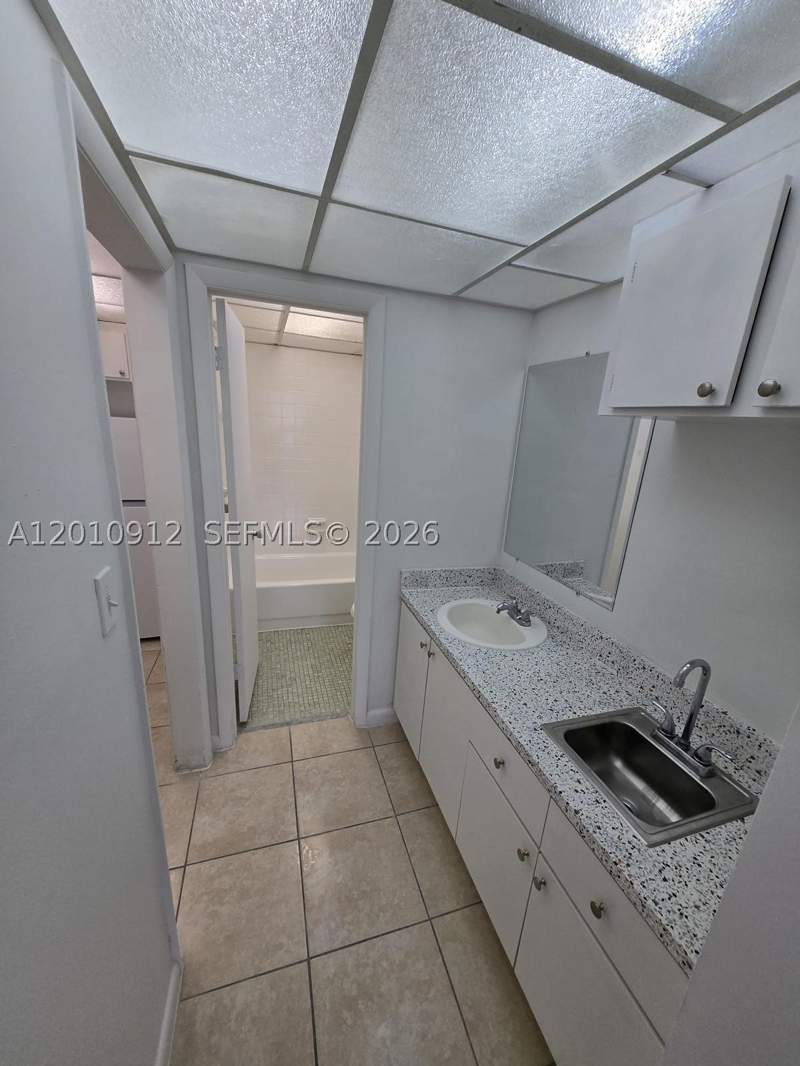 1 bedroom Condominium at 6980 NW 186th St 3-227A, Coral Gate West Condo, Hialeah — photo 3