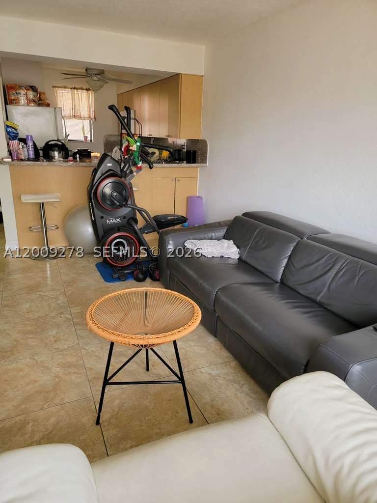 2 bedroom Condominium at 8425 NW 8th St 306, Visions At Fountainbleau, Miami — photo 4