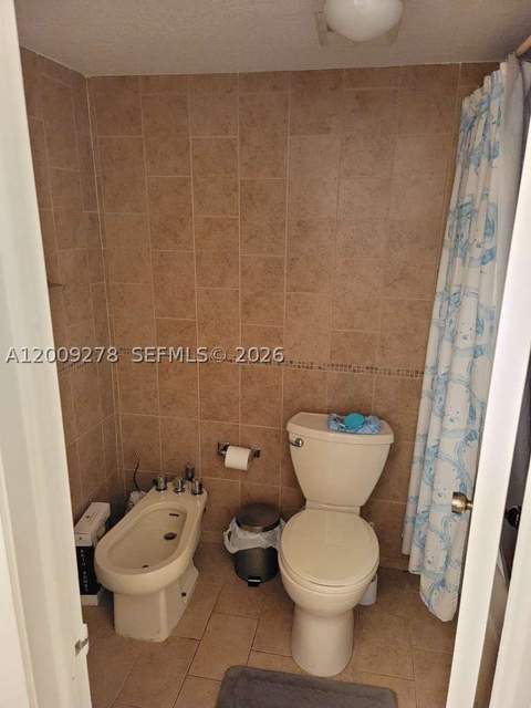 8425 NW 8th St 306, Miami FL - photo 7 of 26
