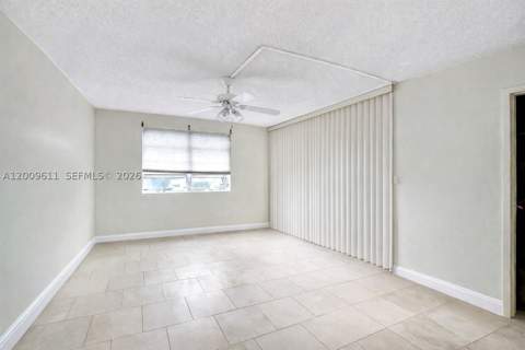 1225 NE 124th St 49C, North Miami FL - photo 15 of 27