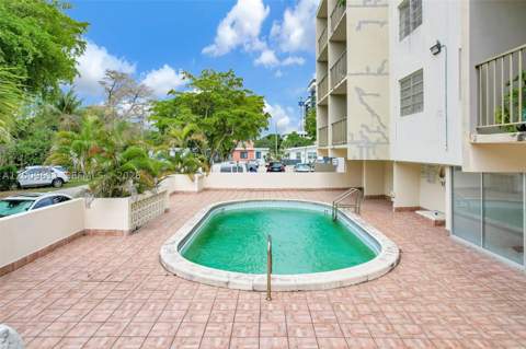 1225 NE 124th St 49C, North Miami FL - photo 19 of 27