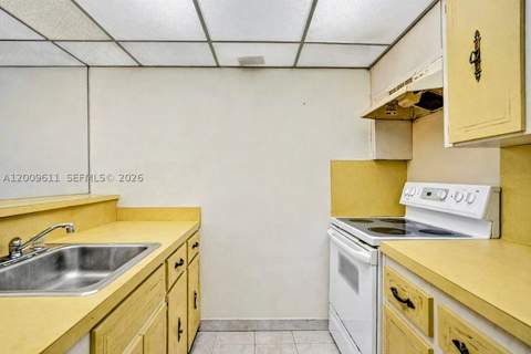 1225 NE 124th St 49C, North Miami FL - photo 7 of 27