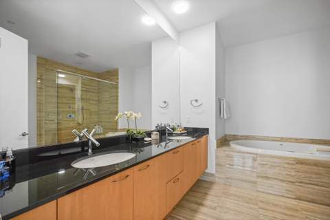 15901 Collins Avenue 3902, Sunny Isles Beach FL - photo 10 of 17