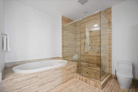 15901 Collins Avenue 3902, Sunny Isles Beach FL - photo 11 of 17