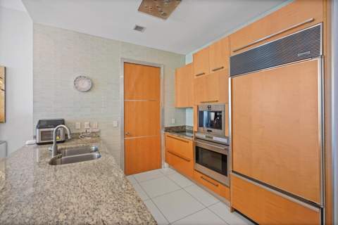 15901 Collins Avenue 3902, Sunny Isles Beach FL - photo 7 of 17