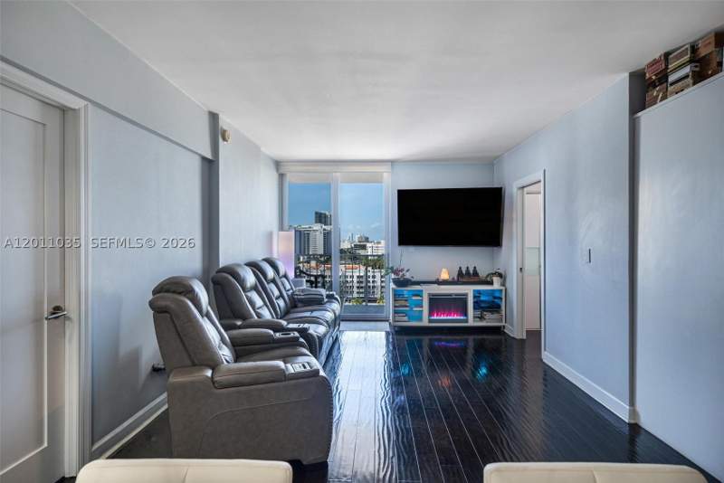 2 bedroom Condominium at 2829 Indian Creek Dr 1209, Clearview Towers Condo, Miami Beach — photo 2