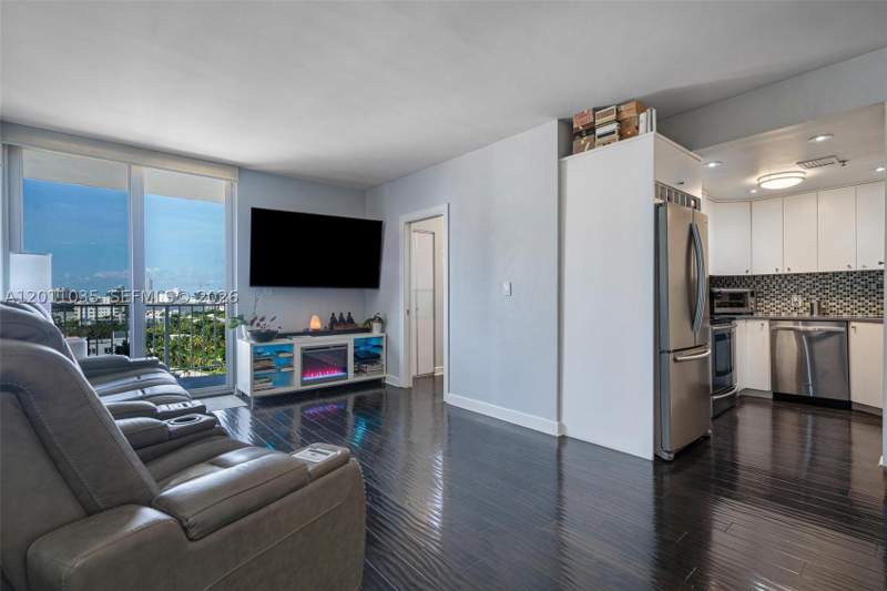 2 bedroom Condominium at 2829 Indian Creek Dr 1209, Clearview Towers Condo, Miami Beach — photo 5