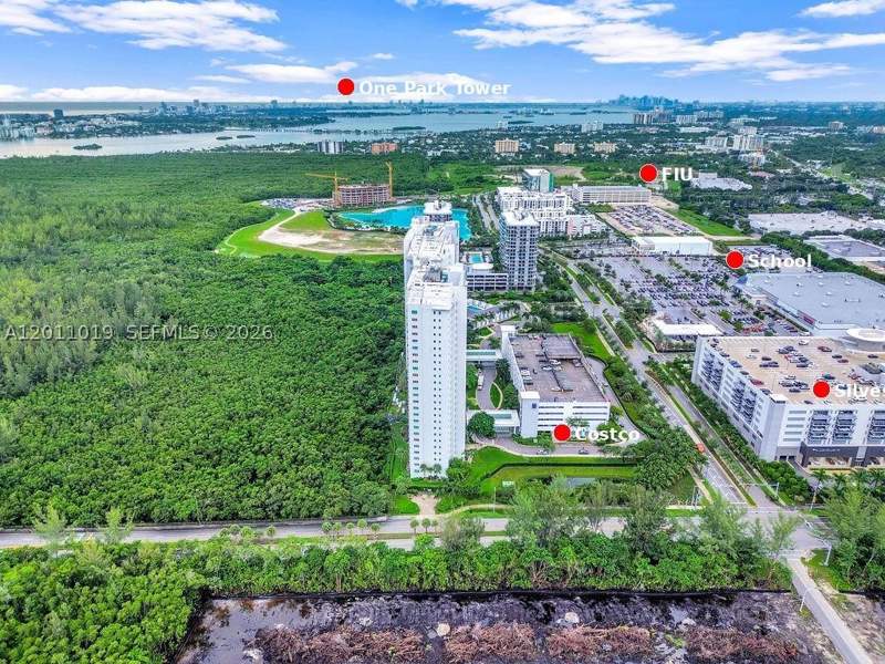 2 bedroom Condominium at 15051 Royal Oaks Ln 1605, The Oaks I Condo, North Miami — photo 2