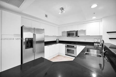15051 Royal Oaks Ln 1605, North Miami FL - photo 8 of 35