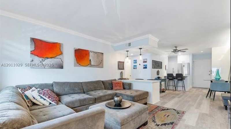 1 bedroom Condominium at 1130 11th St 4E, Apollo Condo, Miami Beach — photo 1
