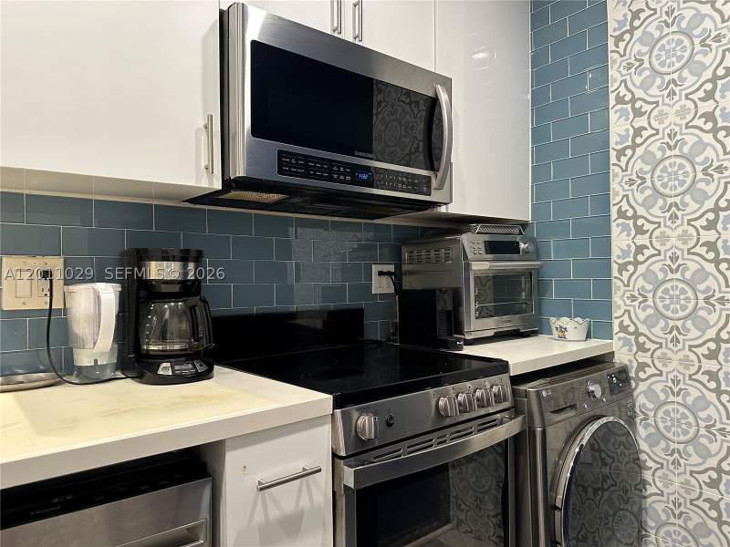 1 bedroom Condominium at 1130 11th St 4E, Apollo Condo, Miami Beach — photo 2