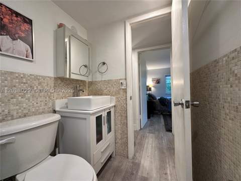 1130 11th St 4E, Miami Beach FL - photo 9 of 20