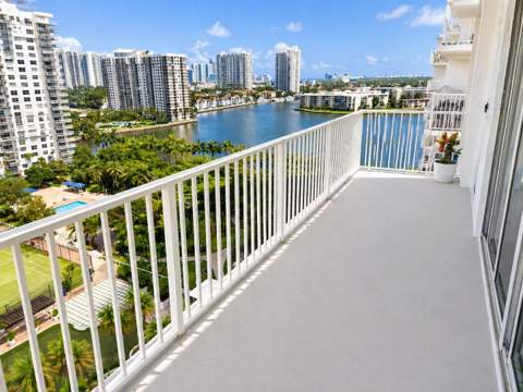 2801 NE 183rd Street Unit 1502w, Aventura FL - photo 9 of 19