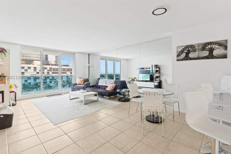 1 bedroom Condominium at 2301 Collins Ave 504, Roney Palace Condo, Miami Beach — photo 4