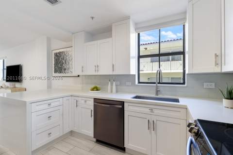 1650 Galiano St Th15, Coral Gables FL - photo 8 of 23