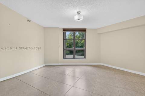 3500 Mystic Pointe Dr 302, Aventura FL - photo 17 of 33