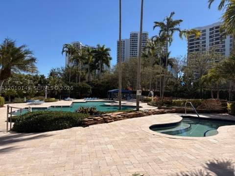 3500 Mystic Pointe Dr 302, Aventura FL - photo 24 of 33