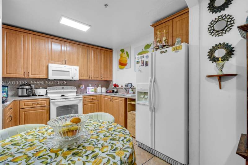 3 bedroom Townhouse at 8031 W 36th Ave 1, Shoma Homes Splendido Con, Hialeah — photo 3