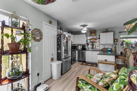 12304 NW 8th Ter, Miami FL - photo 14 of 47