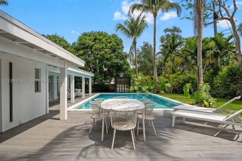 4 bedroom SingleFamilyResidence at 7531 SW 52nd Ct, High Pines Rev Plat Of 2N, Miami — photo 3