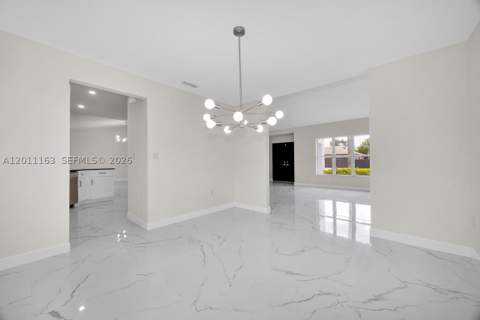 8503 SW 83rd St, Miami FL - photo 11 of 27