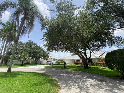 13255 SW 106th Ave, Miami FL - photo 16 of 63