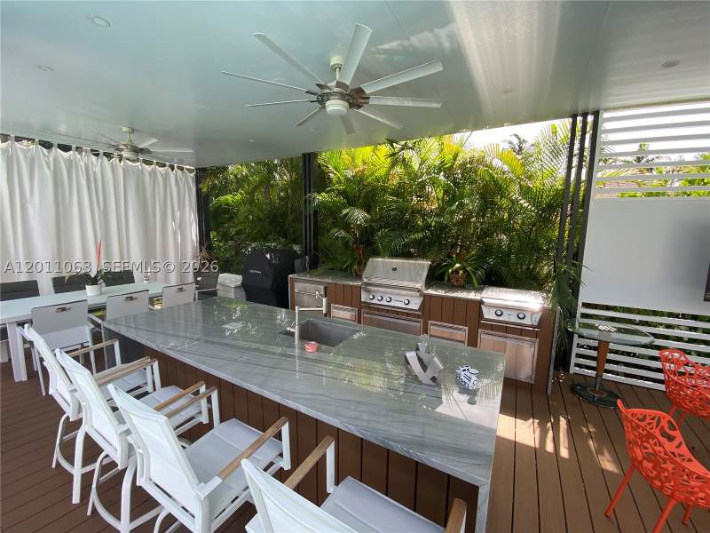 4 bedroom SingleFamilyResidence at 13255 SW 106th Ave, The Falls, Miami — photo 5