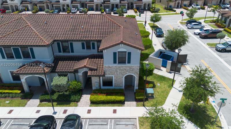 3 bedroom Townhouse at 11232 SW 249th St, Coco Palm Villas, Homestead — photo 3