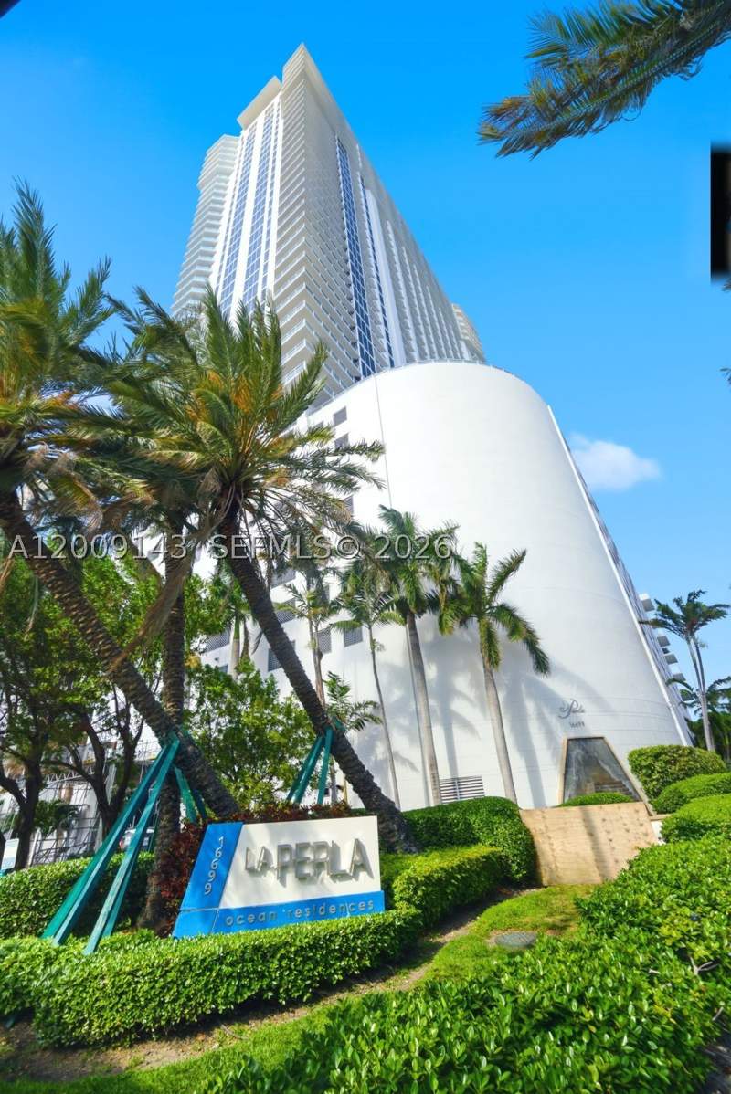 2 bedroom Condominium at 16699 Collins Ave 3802, La Perla Condo, Sunny Isles Beach — photo 3