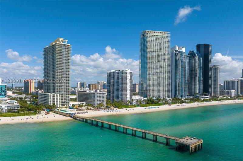 2 bedroom Condominium at 16699 Collins Ave 3802, La Perla Condo, Sunny Isles Beach — photo 5
