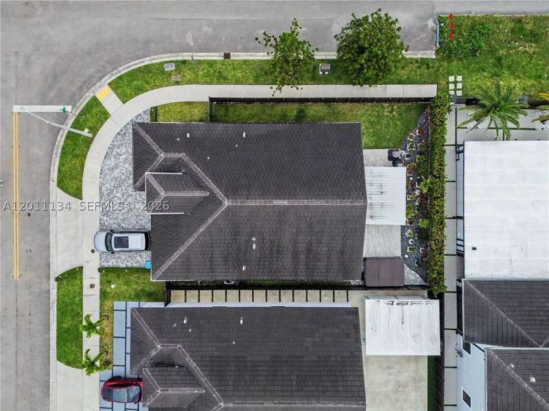 3 bedroom SingleFamilyResidence at 3803 SW 148th Ave, Covadonga, Miami — photo 2