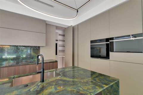 135 SW 29th Rd, Miami FL - photo 15 of 71